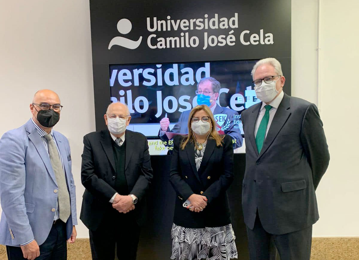 Embajador de Paraguay en España acompaña a estudiantes de Posgrado Columbia